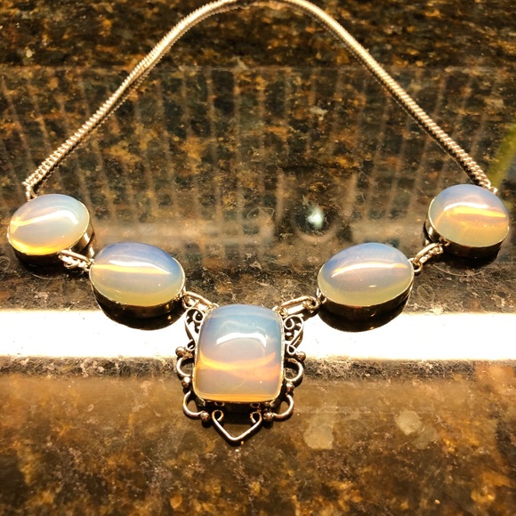 🔹Price Drop🔹Milky Opal Gemstone Statement - Picture 2 of 7